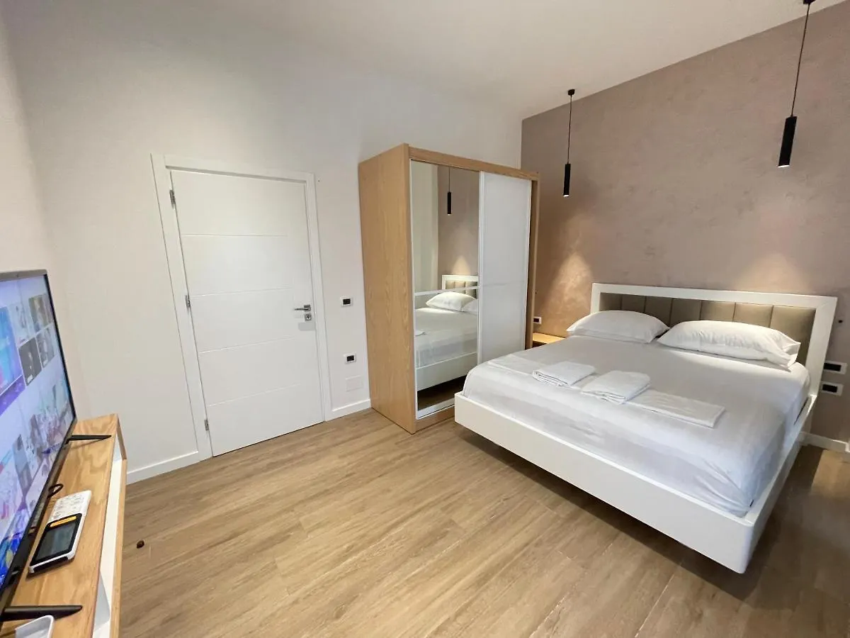 Pensión Arial Trinity Suites Vlorë