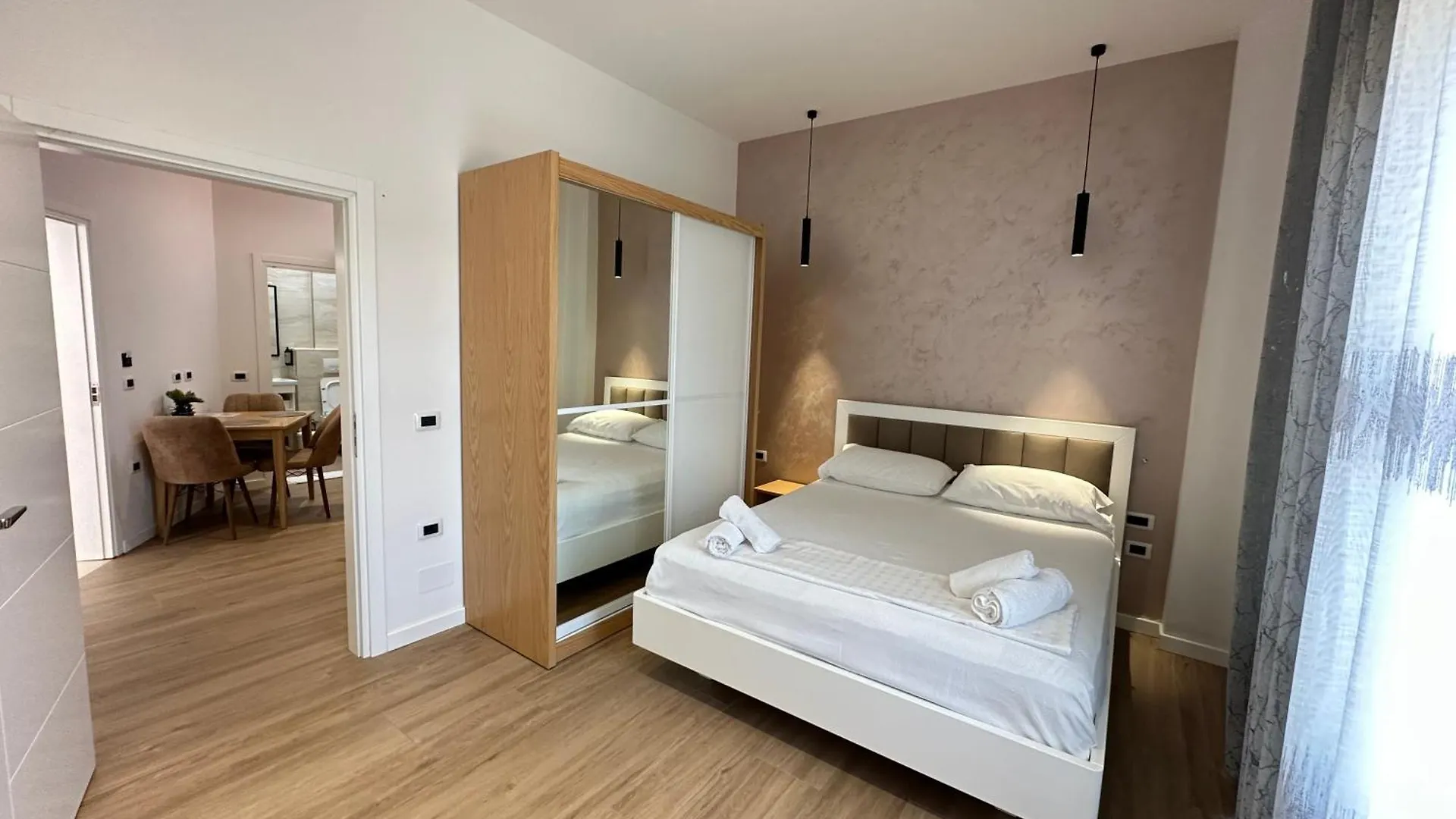 Gasthof Arial Trinity Suites Vlorë