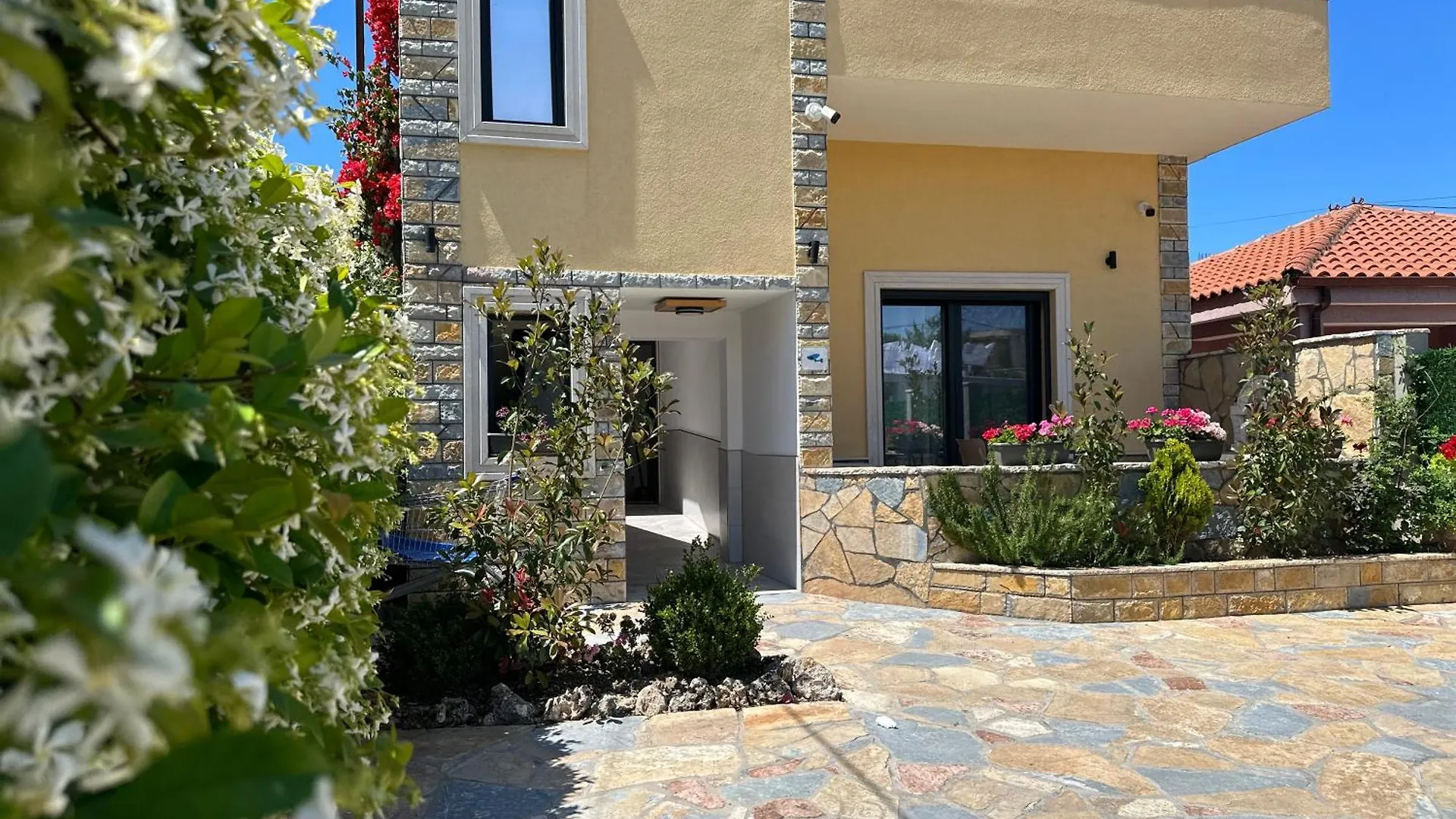 Arial Trinity Suites Vlorë