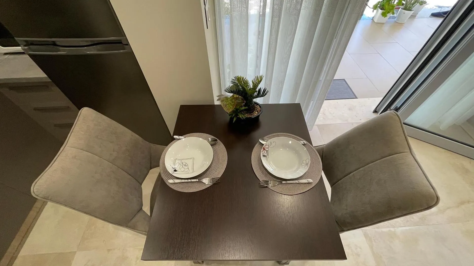 Arial Trinity Suites Vlorë 0*,  Albanië