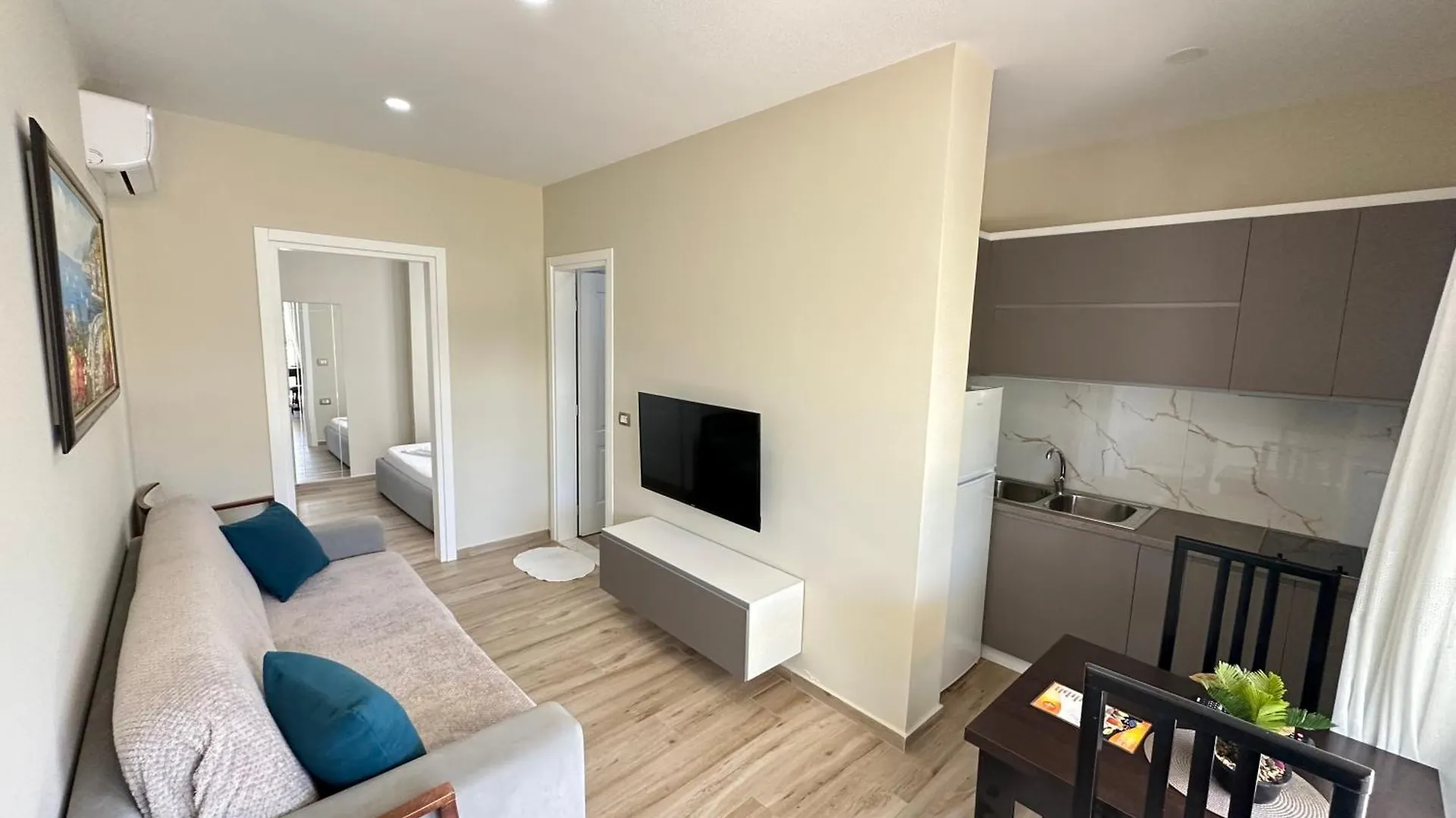 Pensión Arial Trinity Suites Vlorë