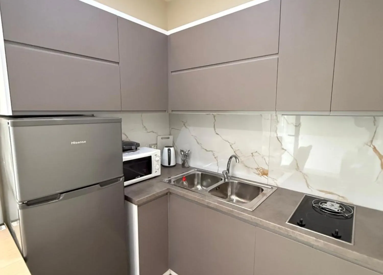 Arial Trinity Suites Vlorë Albanien