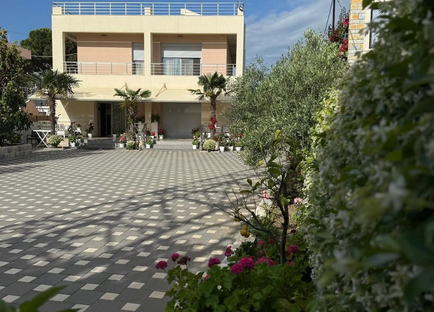 Arial Trinity Suites Vlorë Gasthof