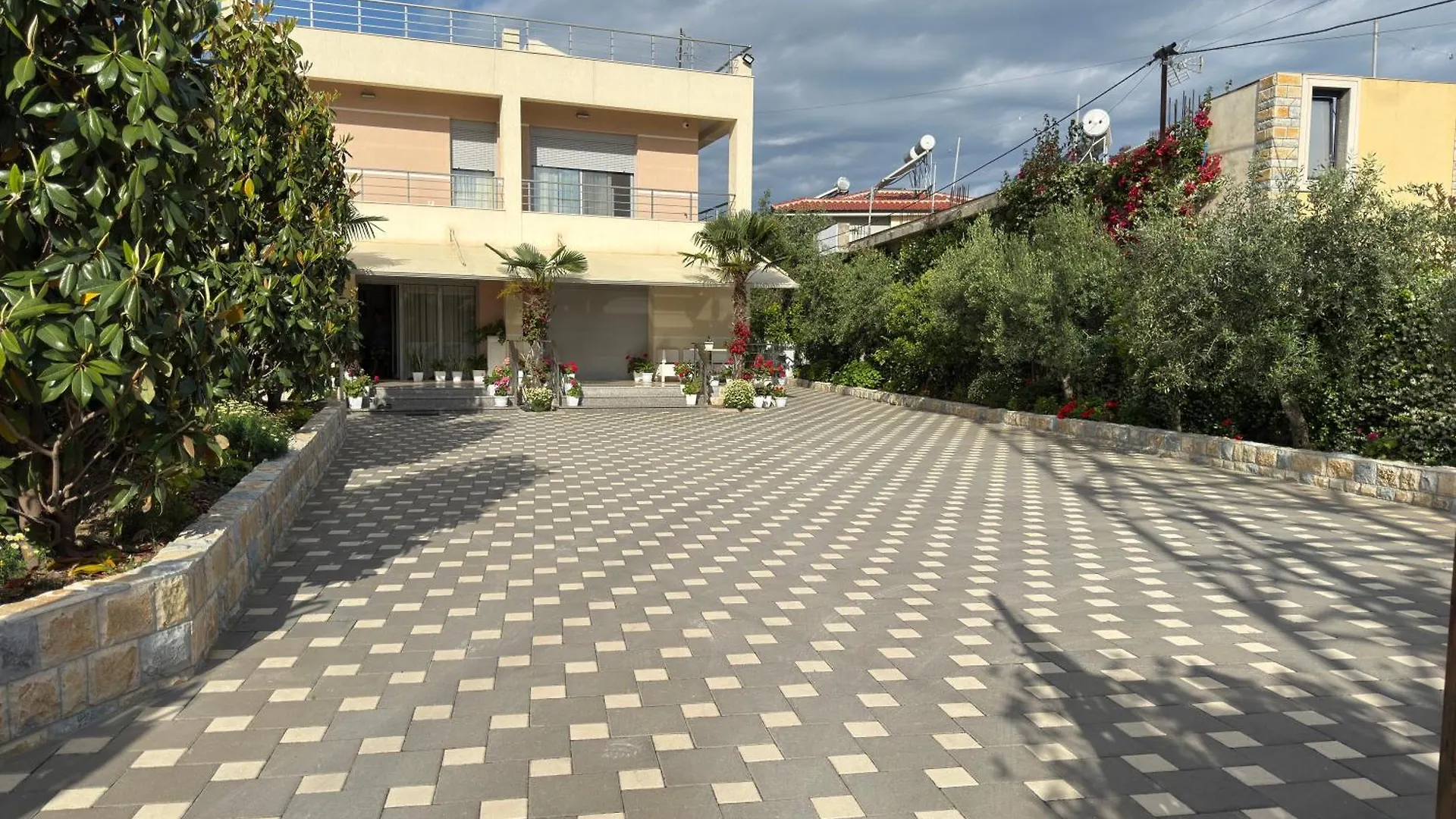 Arial Trinity Suites Vlorë