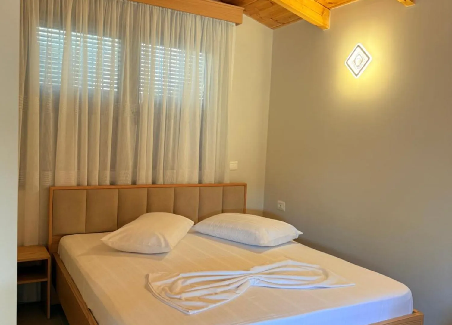 Arial Trinity Suites Vlorë Albanien
