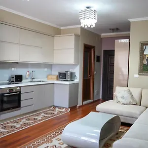 lovely-apartment-in-the-heart-of-tirana.hotels-in-tirana.com/